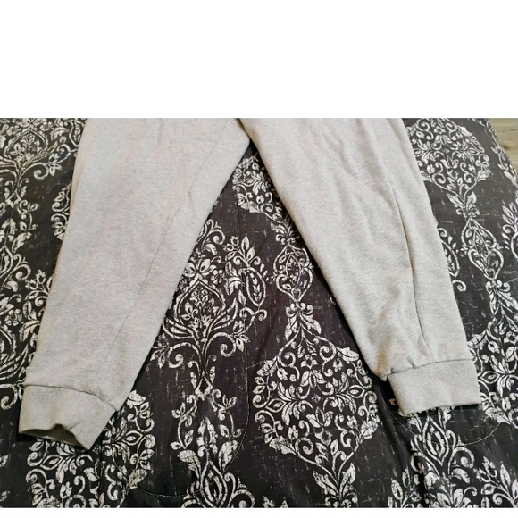 Fila Light Gray Sweatpants - Picture 3 of 11